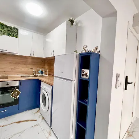 Apartment Blueroom-самостоятелна Private *